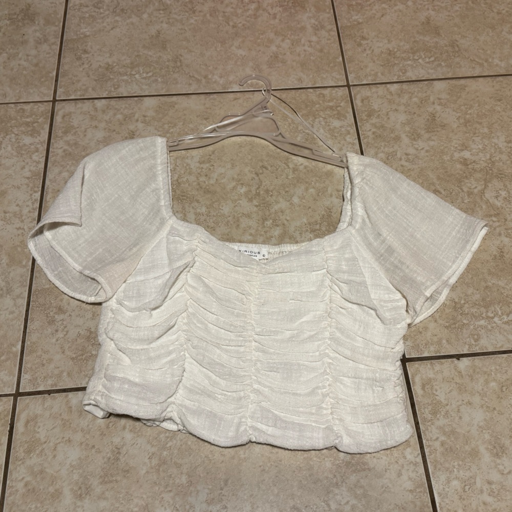 Chic Cream Ruched Crop Top